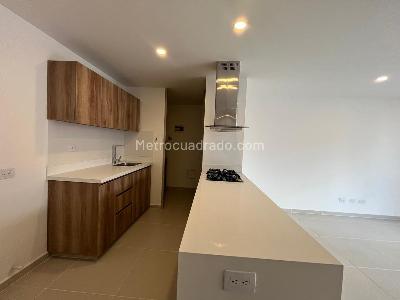 Apartamento de 2 alcobas en arriendo en El Poblado, Medellín, 82 m² · foto 3 de 13