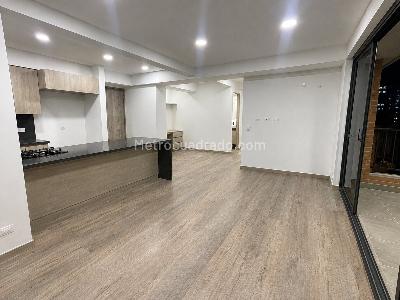 Apartamento de 3 alcobas en arriendo en El Poblado, Medellín, 80 m² · foto 3 de 9