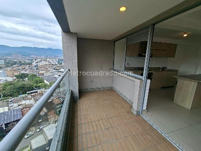 Apartamento de 2 alcobas en arriendo en El Poblado, Medellín, 102 m² · foto 10 de 11