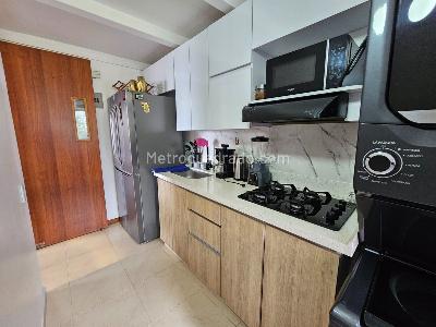 Apartamento de 3 alcobas en arriendo en El Poblado, Medellín, 78 m² · foto 5 de 17