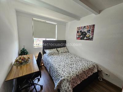 Apartamento de 3 alcobas en arriendo en El Poblado, Medellín, 78 m² · foto 7 de 17