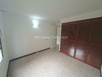 Apartamento de 3 alcobas en arriendo en Patio Bonito, Medellín, 109 m² · foto 5 de 15