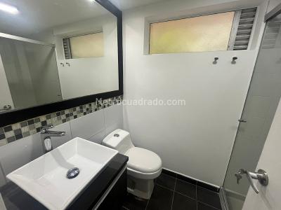 Apartamento de 2 alcobas en arriendo en La Candelaria, Medellín, 68 m² · foto 10 de 11
