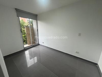Apartamento de 2 alcobas en arriendo en La Candelaria, Medellín, 68 m² · foto 6 de 11