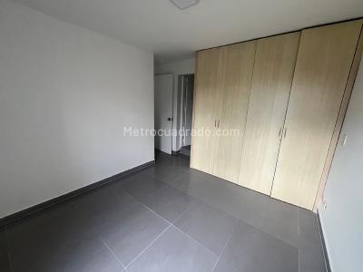 Apartamento de 2 alcobas en arriendo en La Candelaria, Medellín, 68 m² · foto 7 de 11