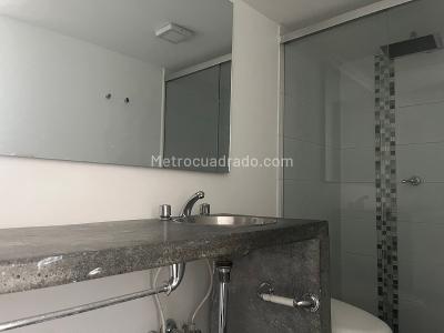 Apartamento de 2 alcobas en arriendo en La Candelaria, Medellín, 68 m² · foto 9 de 11
