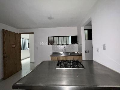 Apartamento de 2 alcobas en arriendo en Boston, Medellín, 39 m² · foto 2 de 7