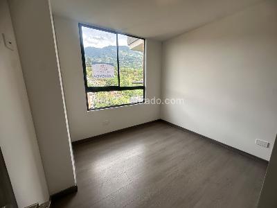Apartamento de 3 alcobas en arriendo en Camino Verde, Envigado, 85 m² · foto 7 de 19