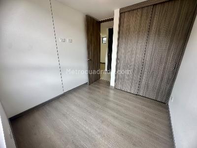Apartamento de 3 alcobas en arriendo en Camino Verde, Envigado, 85 m² · foto 8 de 19