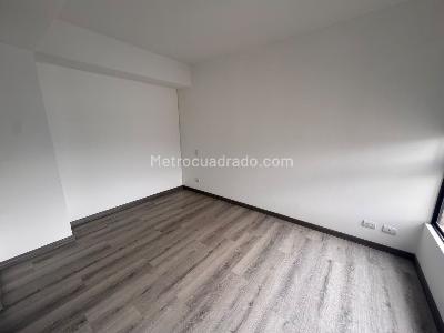 Apartamento de 3 alcobas en arriendo en Las Lomas, Medellín, 78 m² · foto 4 de 13