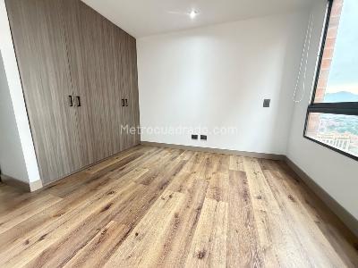 Apartamento de 3 alcobas en arriendo en El Poblado, Medellín, 140 m² · foto 12 de 15