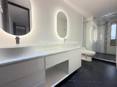 Apartamento de 3 alcobas en arriendo en El Poblado, Medellín, 140 m² · foto 13 de 15