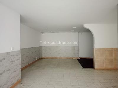 Casa de 4 alcobas en arriendo en Laureles, Medellín, 270 m² · foto 4 de 13