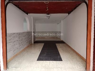 Casa de 4 alcobas en arriendo en Laureles, Medellín, 270 m² · foto 9 de 13