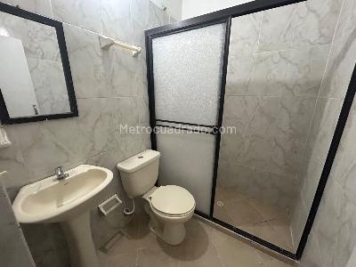 Casa de 3 alcobas en arriendo en Los Pinos, Medellín, 75 m² · foto 6 de 7