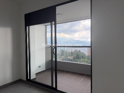 Apartamento de 3 alcobas en venta en Las Palmas, Medellín, 76 m² · foto 4 de 11