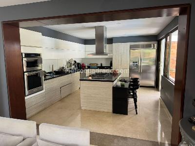 Casa de 4 alcobas en venta en Ruitoque Condominio, Floridablanca, 670 m² · foto 8 de 14
