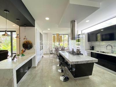 Casa de 5 alcobas en venta en Ruitoque Condominio, Floridablanca, 720 m² · foto 9 de 9