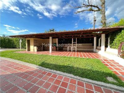 Casa de 5 alcobas en venta en Via Armenia La Tebaida, Armenia, 500 m² · foto 5 de 20