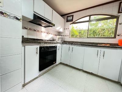 Casa de 5 alcobas en venta en Via Armenia La Tebaida, Armenia, 500 m² · foto 12 de 20