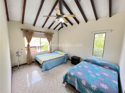 Casa de 5 alcobas en venta en Via Armenia La Tebaida, Armenia, 500 m² · foto 17 de 20