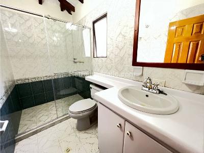 Casa de 5 alcobas en venta en Via Armenia La Tebaida, Armenia, 500 m² · foto 19 de 20