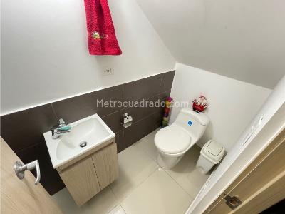 Casa de 3 alcobas en venta en Via Armenia Circasia, Armenia, 77 m² · foto 4 de 14