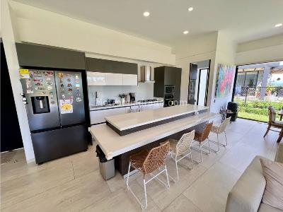 Casa de 4 alcobas en venta en Circasia, Armenia, 242 m² · foto 6 de 20