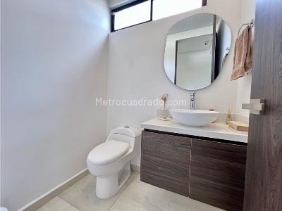 Casa de 4 alcobas en venta en Circasia, Armenia, 242 m² · foto 10 de 20