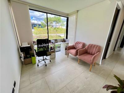 Casa de 4 alcobas en venta en Circasia, Armenia, 242 m² · foto 11 de 20
