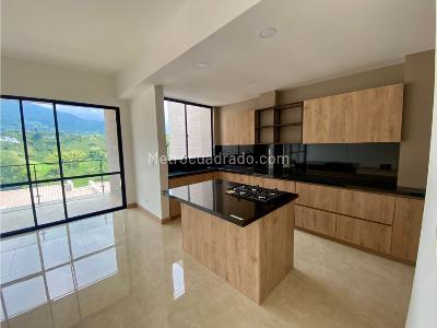 Casa de 3 alcobas en venta en Avenida Centenario, Armenia, 143 m² · foto 8 de 20