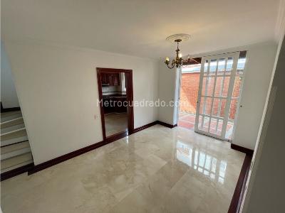 Casa de 3 alcobas en venta en Fundadores, Armenia, 180 m² · foto 5 de 20