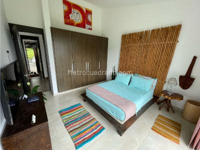 Casa de 3 alcobas en venta en Circasia, Armenia, 324 m² · foto 16 de 20