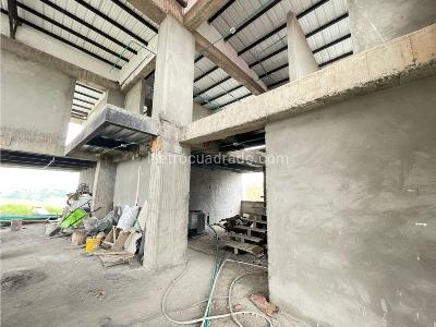 Casa de 3 alcobas en venta en Via Armenia Calarca, Armenia, 600 m² · foto 2 de 8