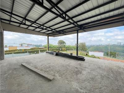 Casa de 3 alcobas en venta en Via Armenia Calarca, Armenia, 600 m² · foto 5 de 8