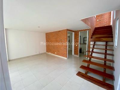 Casa de 4 alcobas en venta en Via Armenia La Tebaida, Armenia, 206 m² · foto 3 de 20