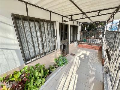 Casa de 3 alcobas en venta en Sur, Armenia, 59 m² · foto 3 de 17