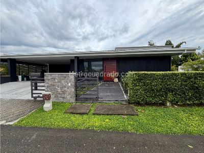 Casa de 4 alcobas en venta en El Caimo, Armenia, 271 m² · foto 2 de 20
