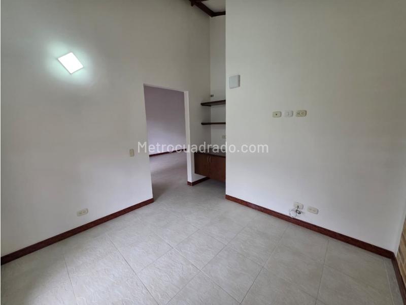 Casa en Venta, Caimo, Armenia - Więcej