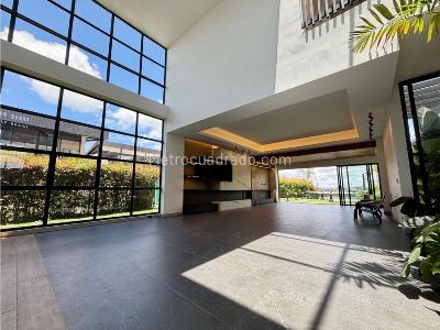 Casa de 5 alcobas en venta en Via Armenia Calarca, Armenia, 644 m² · foto 13 de 20