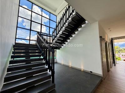 Casa de 5 alcobas en arriendo en Via Armenia Calarca, Armenia, 644 m² · foto 8 de 20
