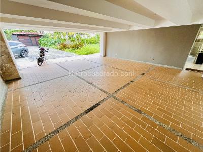 Casa de 5 alcobas en arriendo en El Caimo, Armenia · foto 15 de 20
