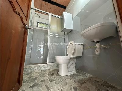 Casa de 2 alcobas en arriendo en Hojas Anchas, Armenia, 87 m² · foto 10 de 13