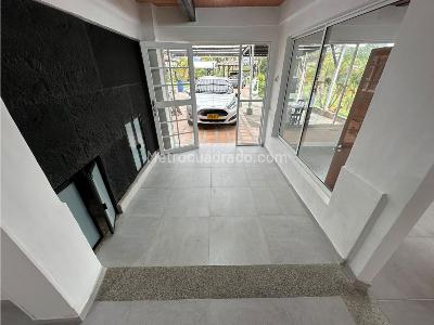 Casa de 2 alcobas en arriendo en Hojas Anchas, Armenia, 87 m² · foto 3 de 13