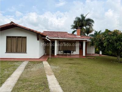 Casa en Arriendo, Avenida Centenario, Armenia