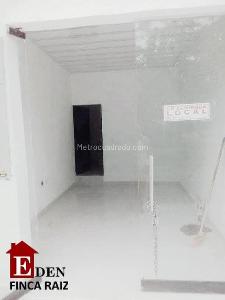 Casa de 3 alcobas en venta en Barrio Kennedy De Girardot, Girardot, 180 m² · foto 3 de 18