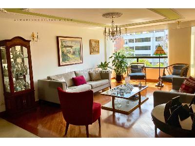 Apartamento de 4 alcobas en venta en Unicentro, Bogotá, 143 m² · foto 3 de 14