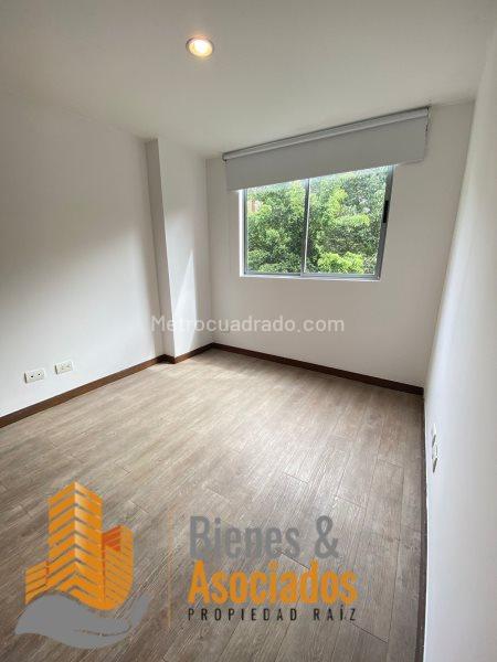 Apartamento Moderno de 3 Alcobas en Castropol - 3