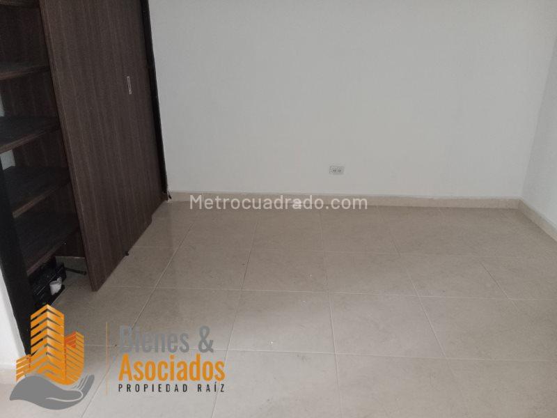 Stylish 5BR House in La Castellana - 6