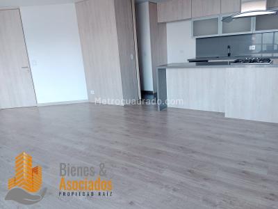 Apartamento de 2 alcobas en arriendo en El Poblado, Medellín, 60 m² · foto 2 de 11